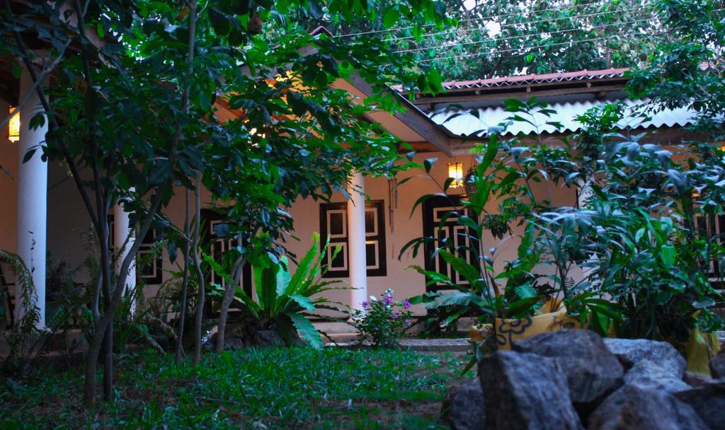 The Courtyard Villa Sigiriya Eksteriør bilde